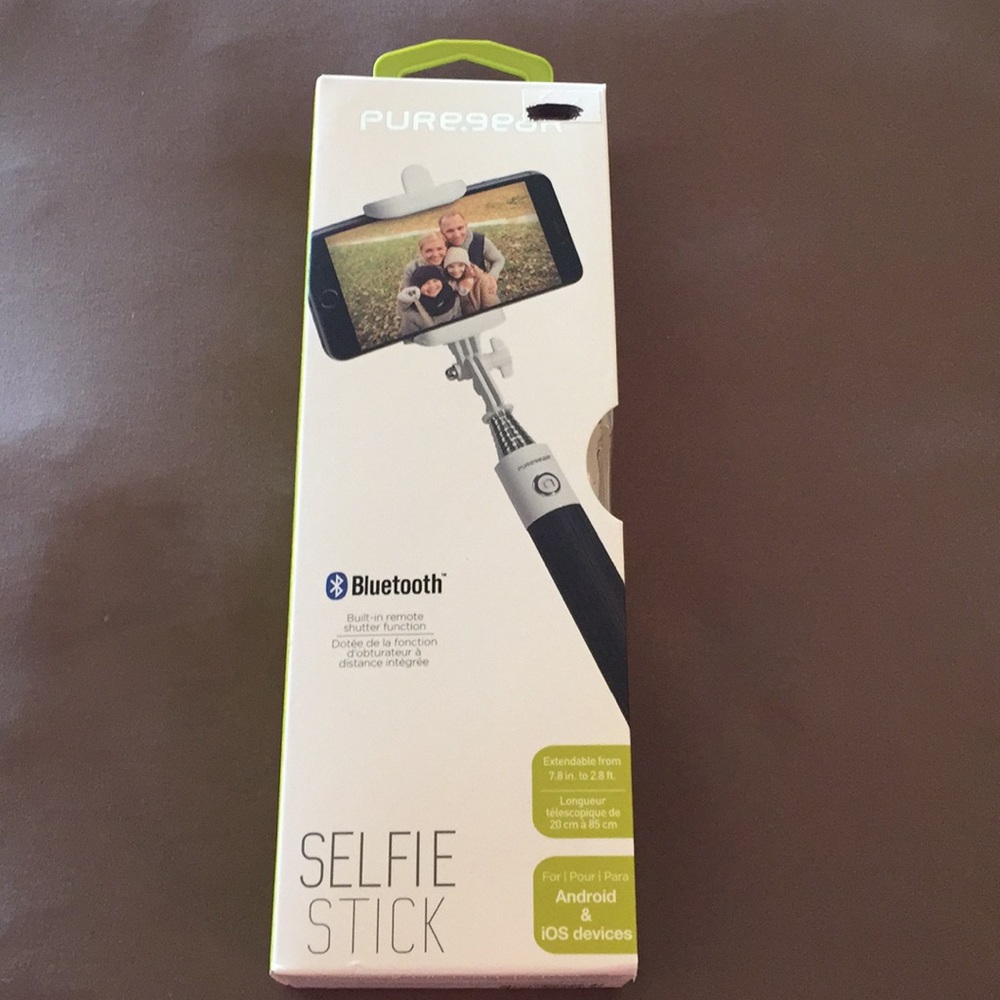Puregear  Rechargeable Bluetooth Selfie Stick